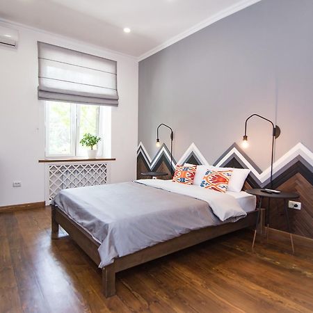 Art Apartment Tashkent Luaran gambar
