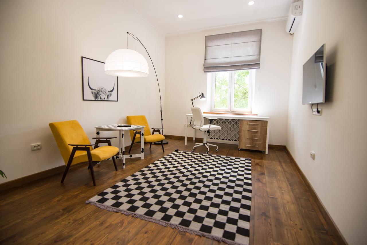 Art Apartment Tashkent Luaran gambar