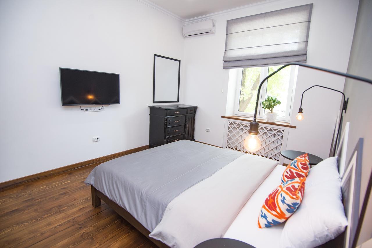 Art Apartment Tashkent Luaran gambar